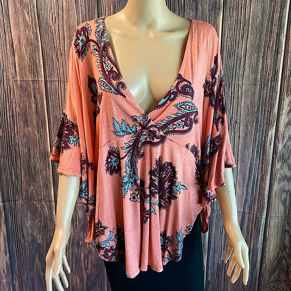 Free People size medium pink purple & blue paisley floral summer boho blouse